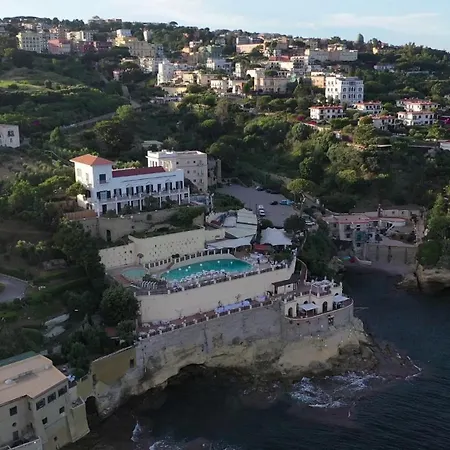 Station touristique Baia Delle Rocce Verdi Resort Naples